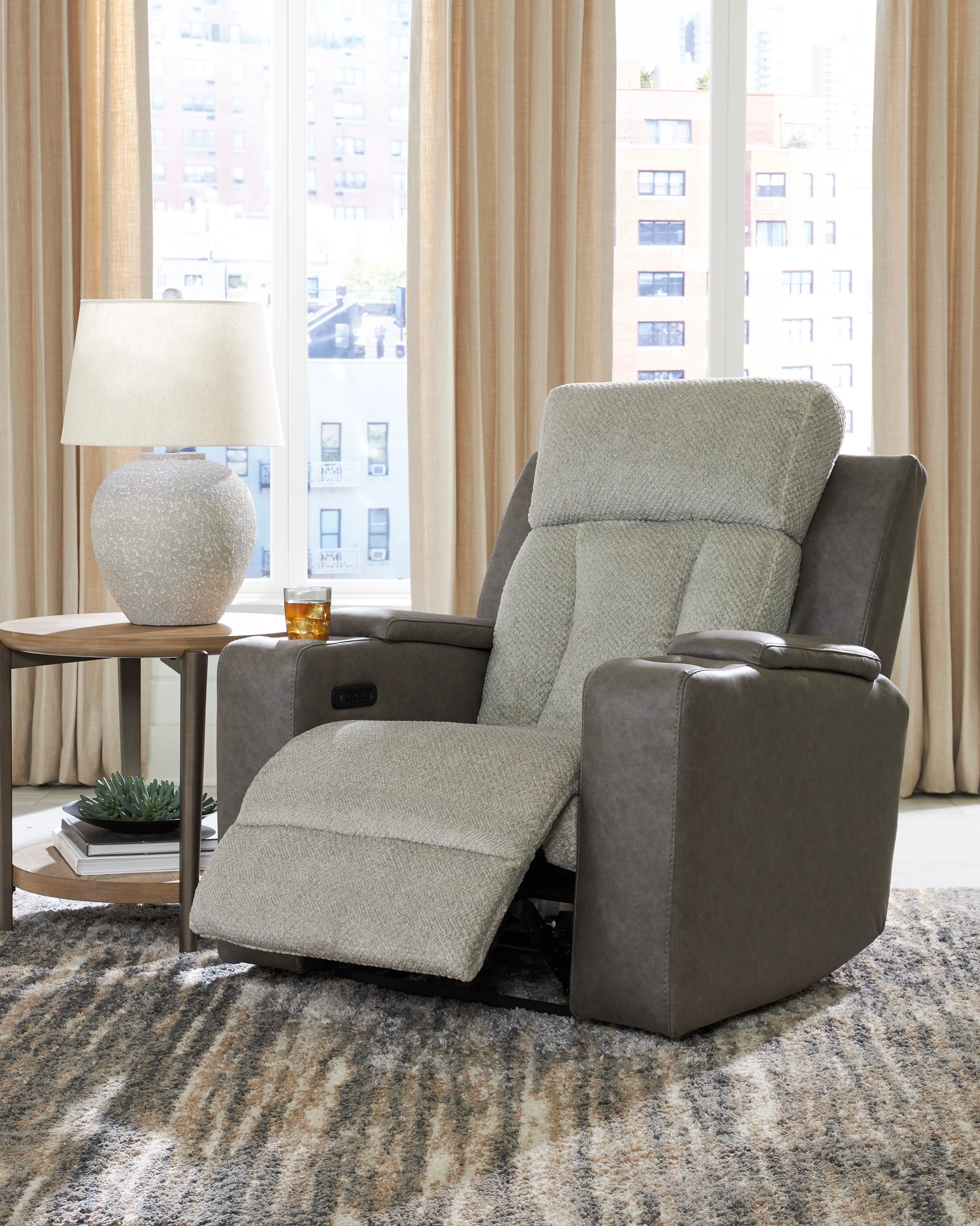 Stately Check Power Recliner - Image 5