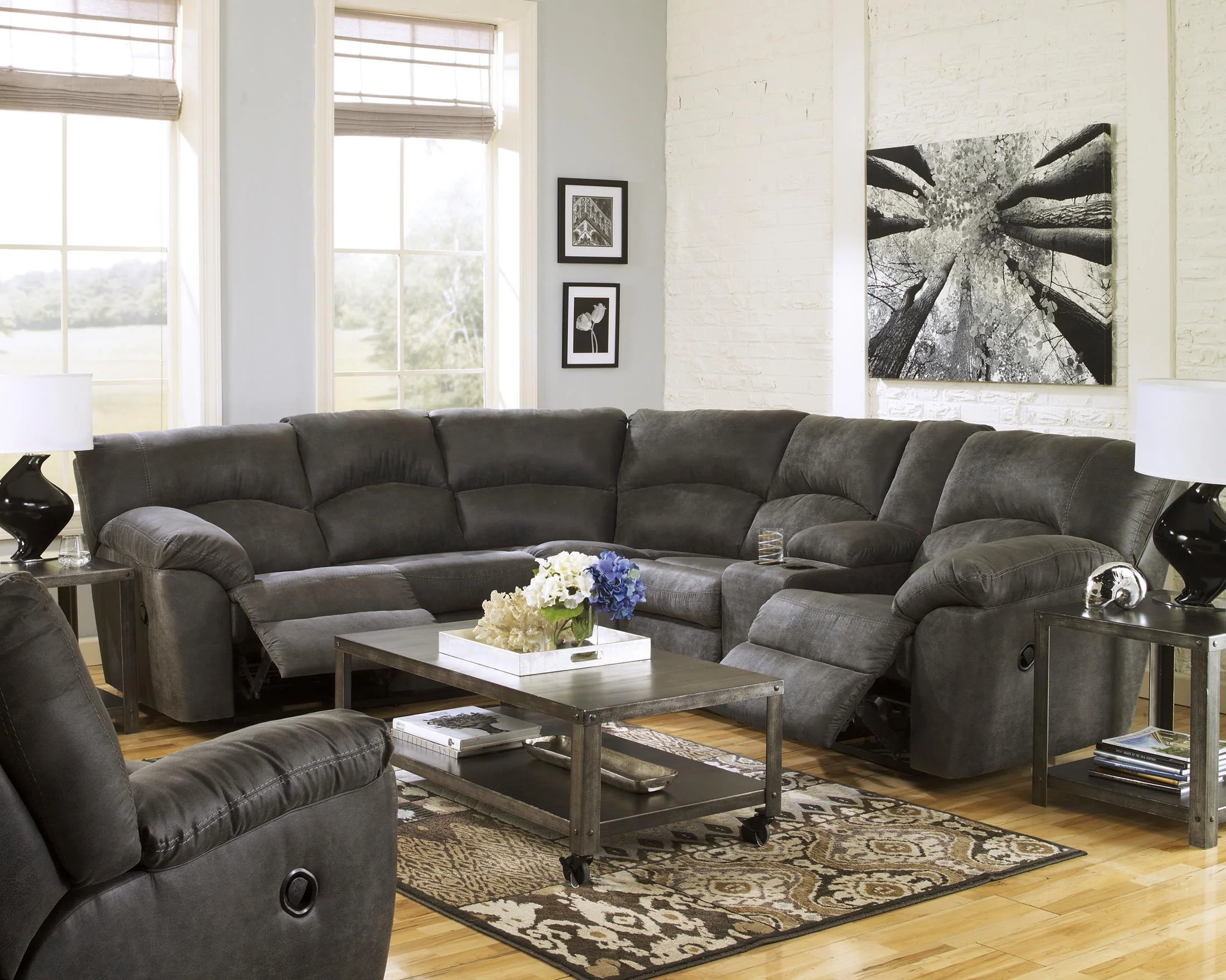 Tambo 2-Piece Reclining Sectional - Image 3