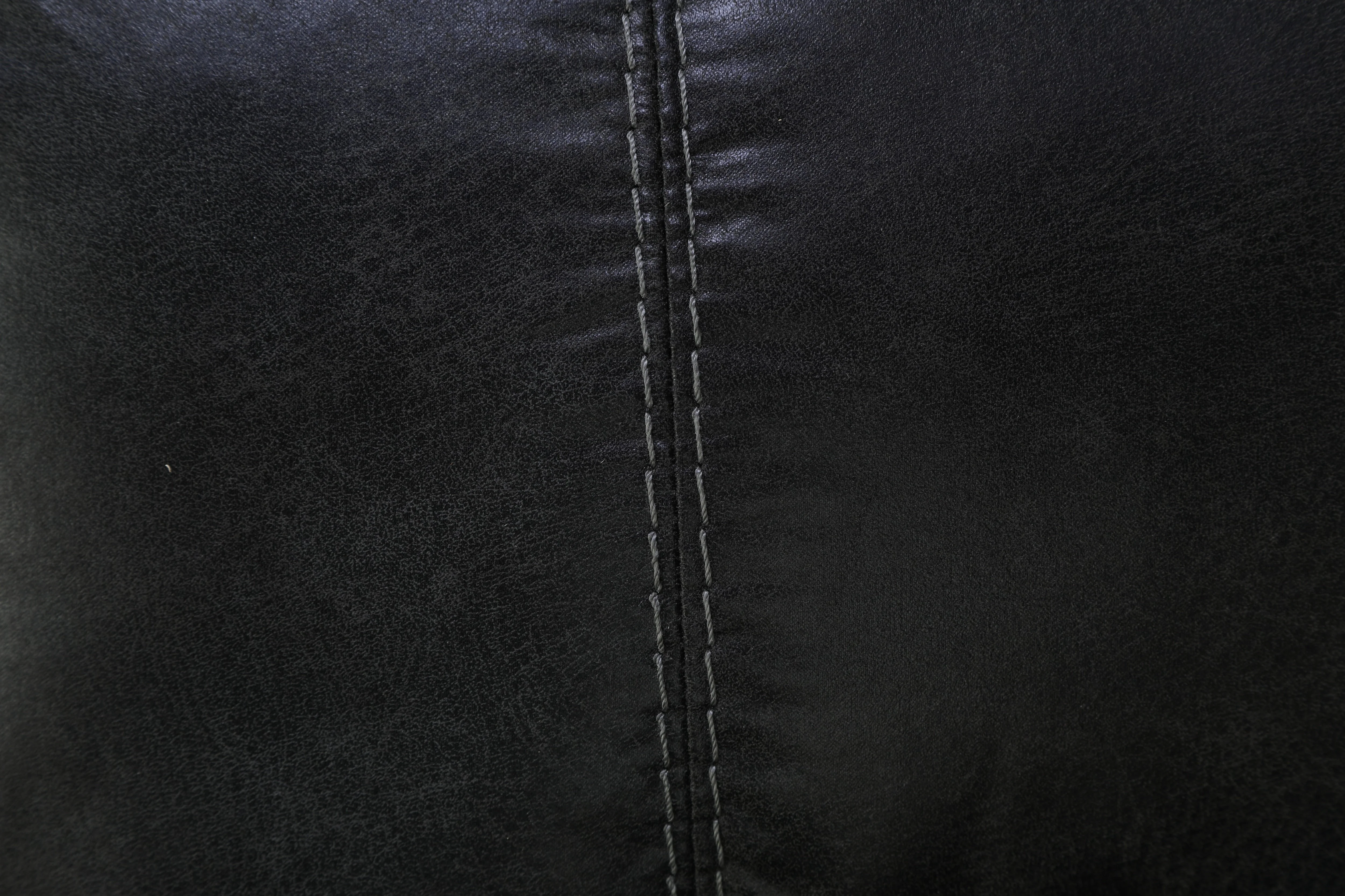 Tambo Rocker Recliner - Image 11