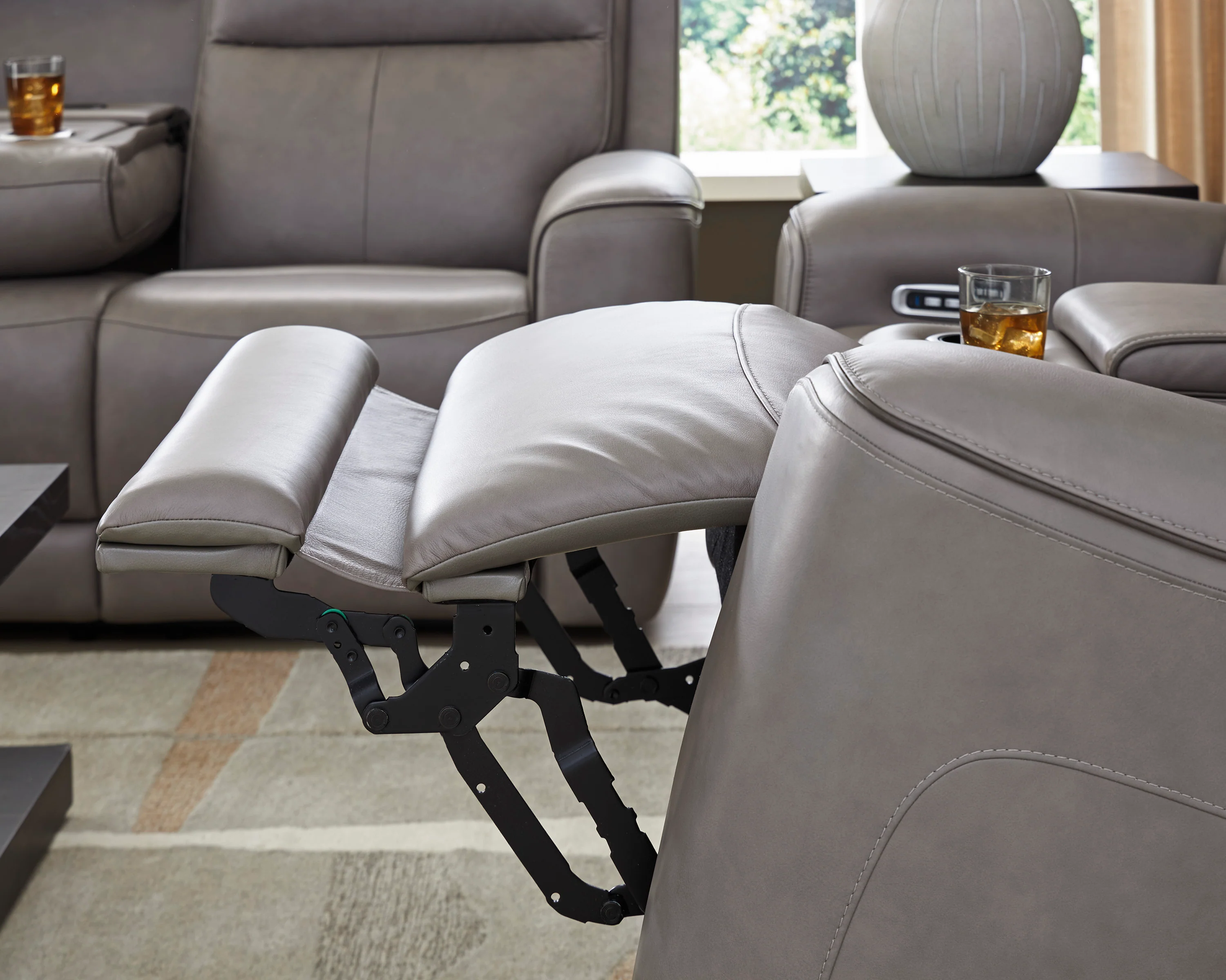 5Z-Relaxation Power Reclining Sofa - Image 6