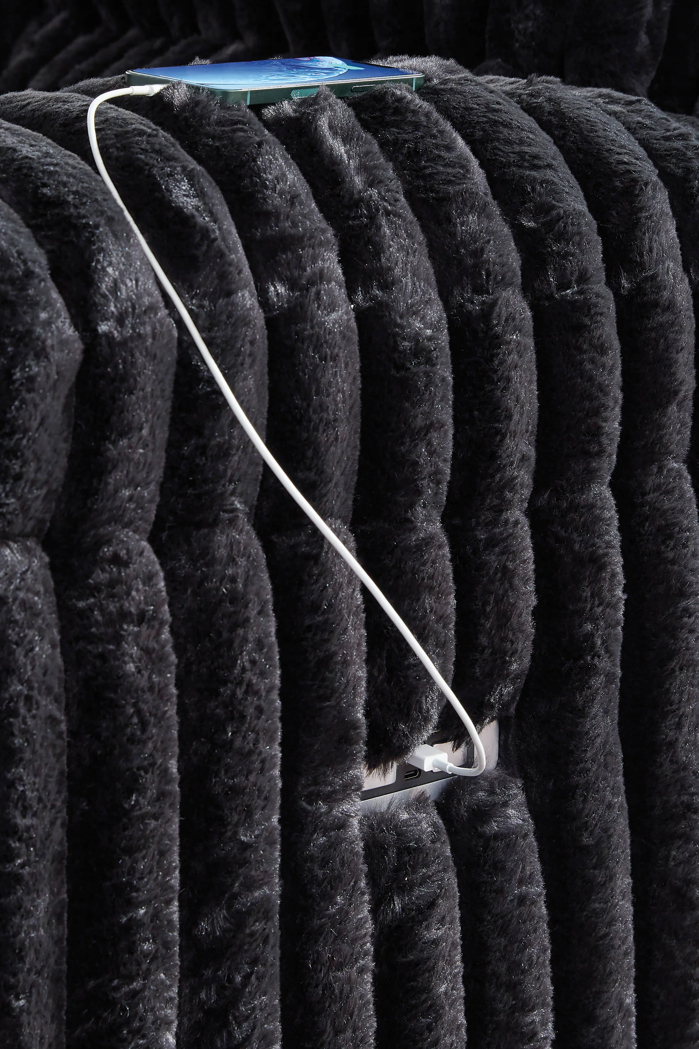 Technique Zero Wall Power Recliner - Image 14