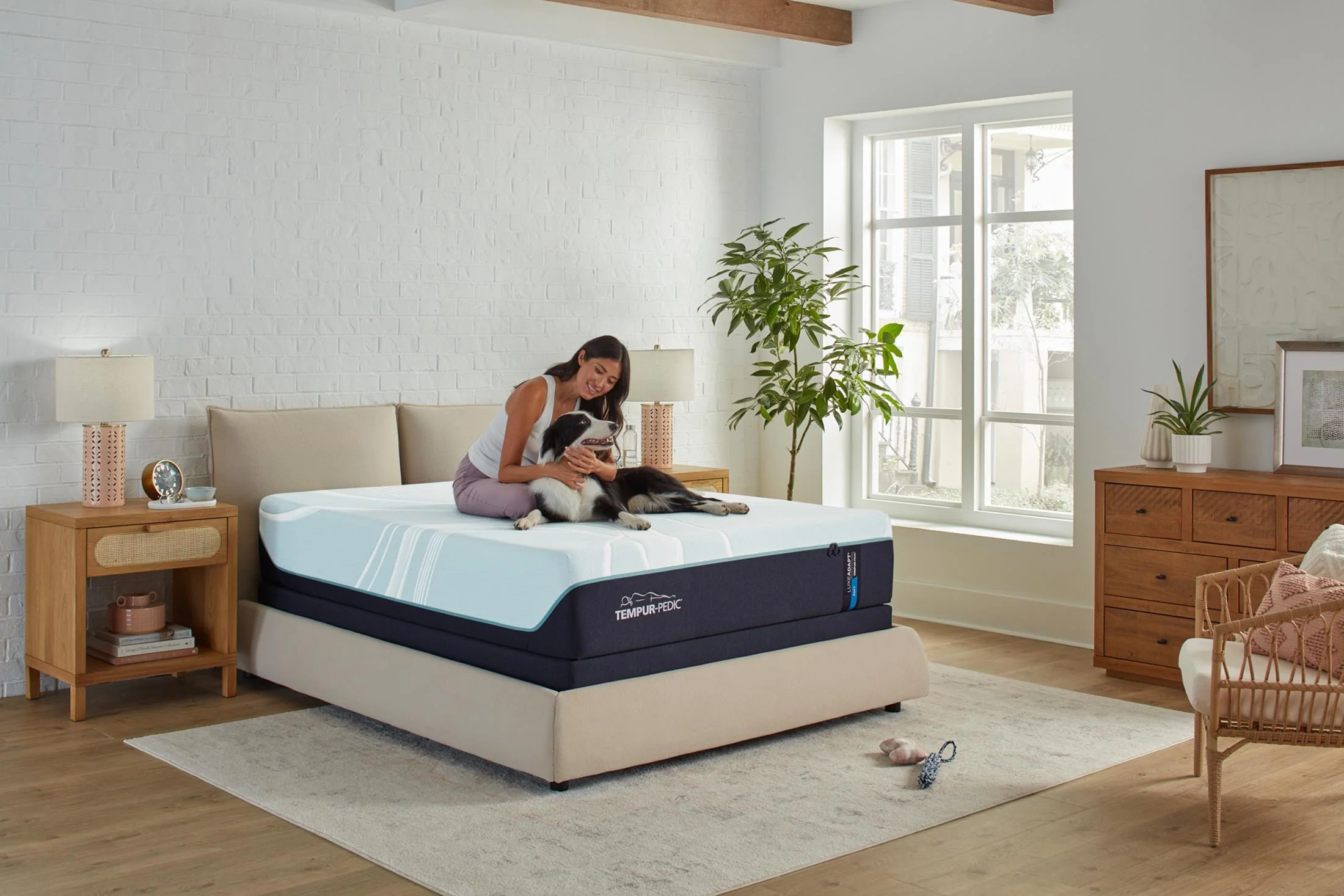 Tempur-Pedic Luxe Adapt 2.0 Soft Mattress - Image 4