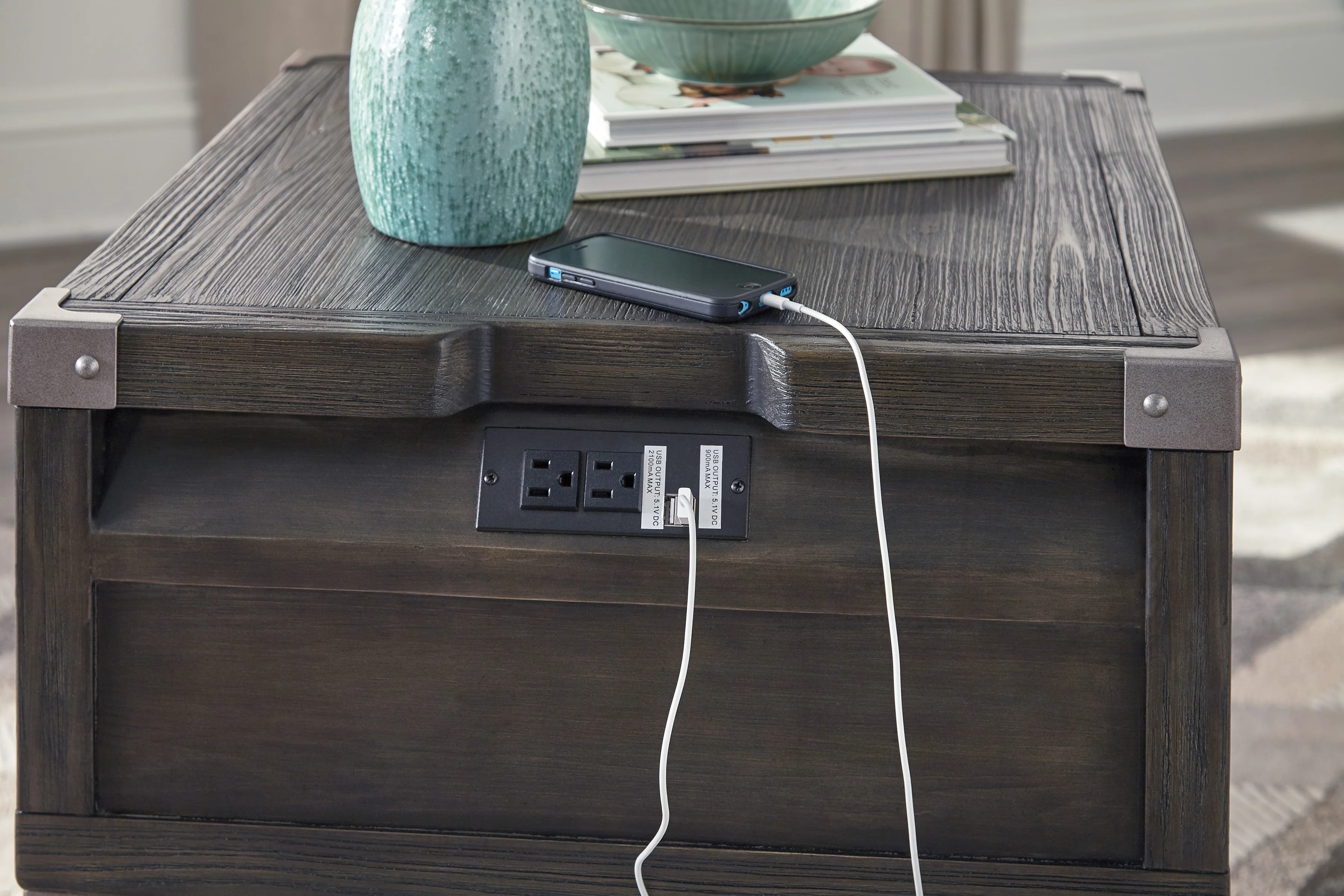 Todoe End Table with USB Ports & Outlets - Image 10