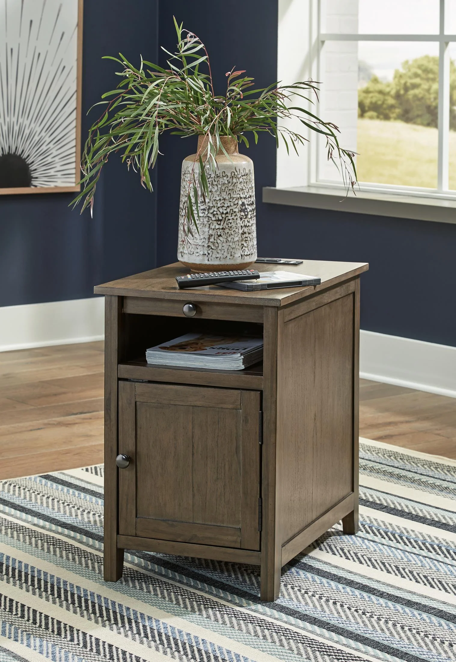 Treytown Chairside End Table - Image 10