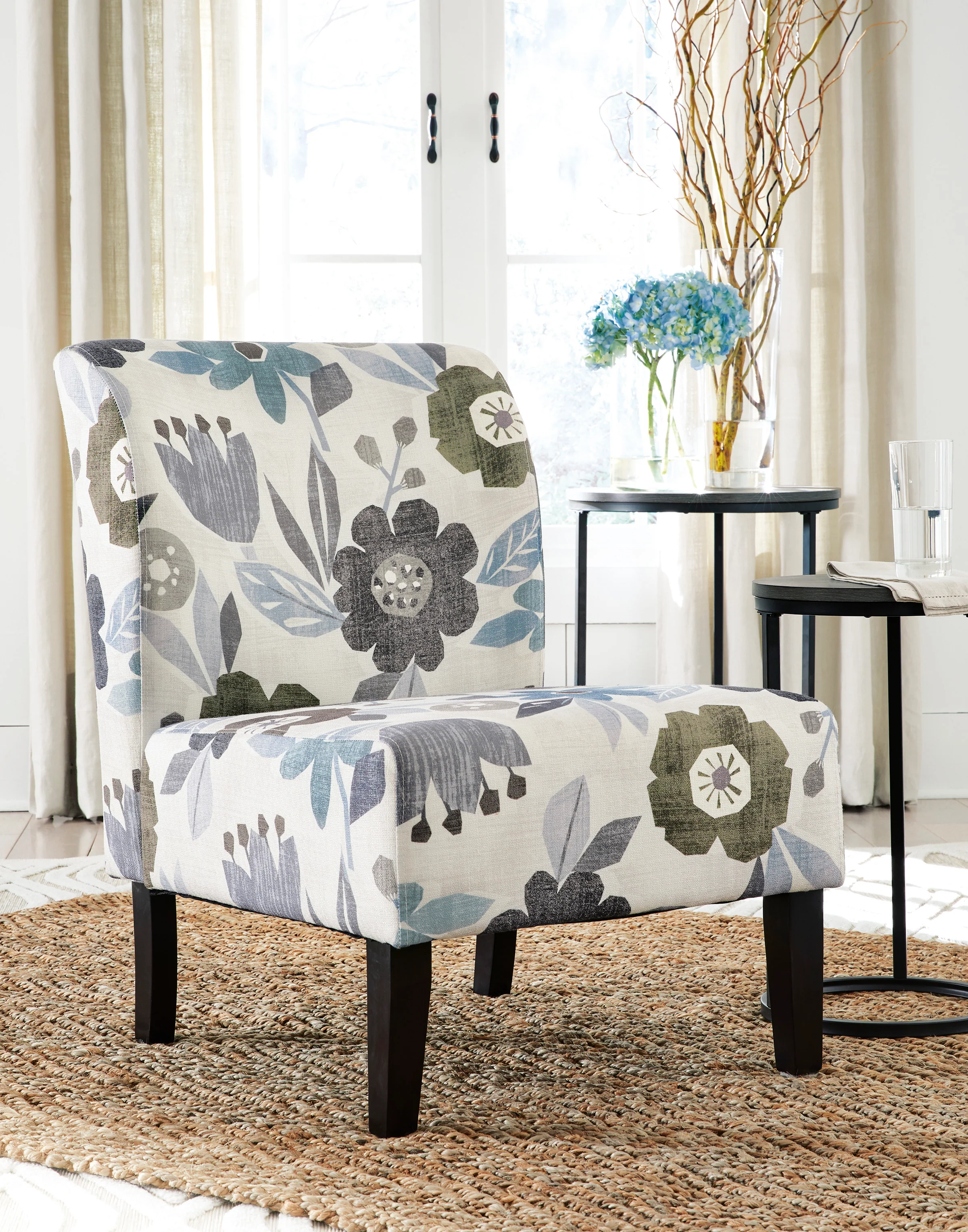 Triptis Accent Chair - Image 2
