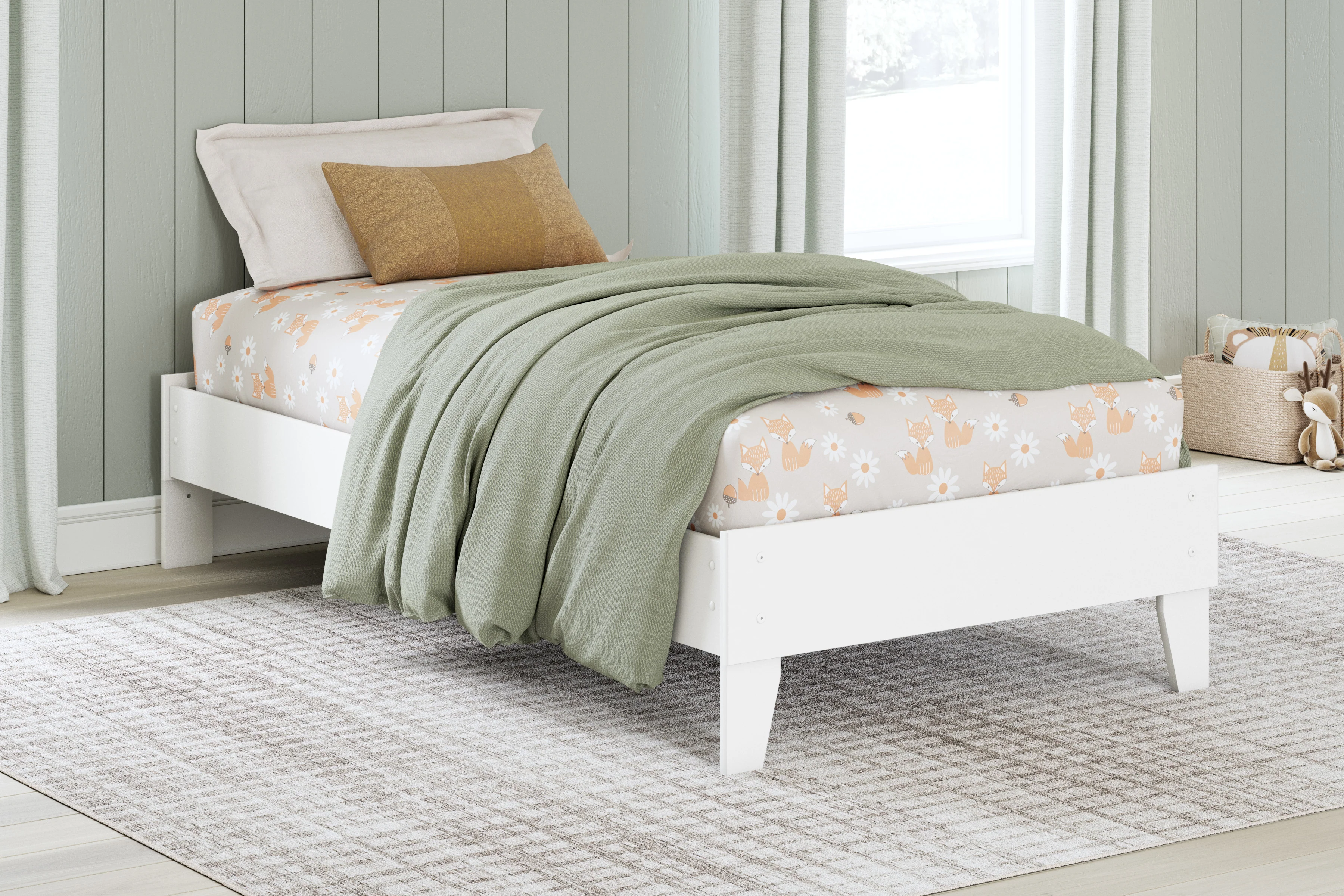Hallityn Platform Bed - Image 3