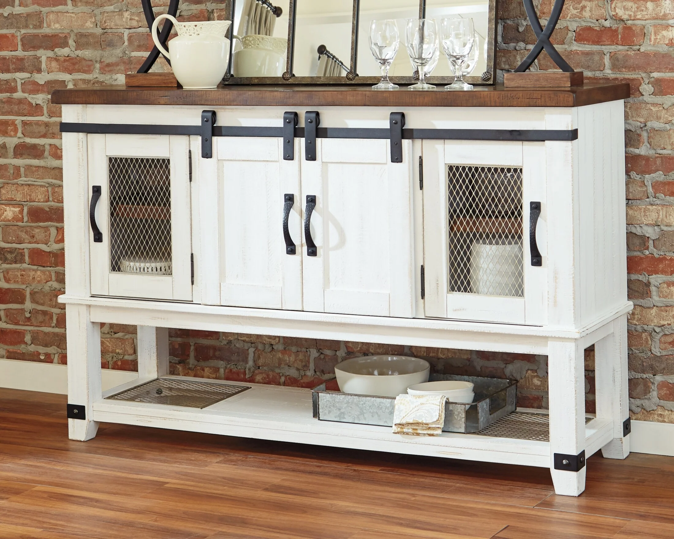 Valebeck Dining Server - Image 2