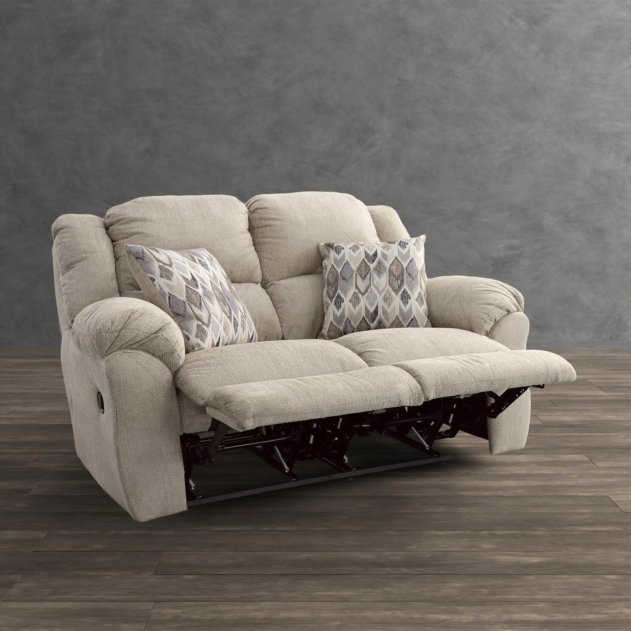 Venture Manual Reclining Loveseat - Image 14