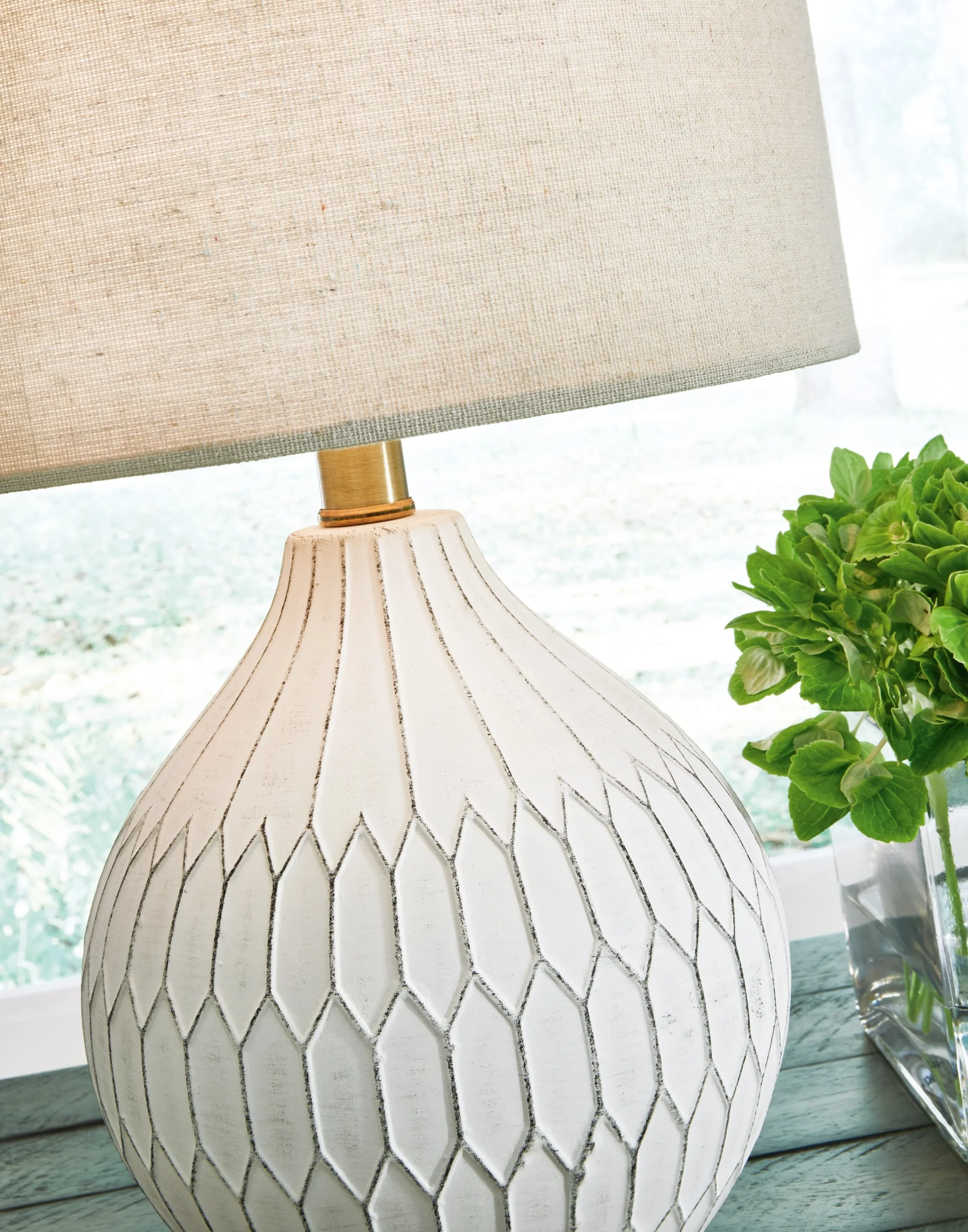 Wardmont Table Lamp - Image 2
