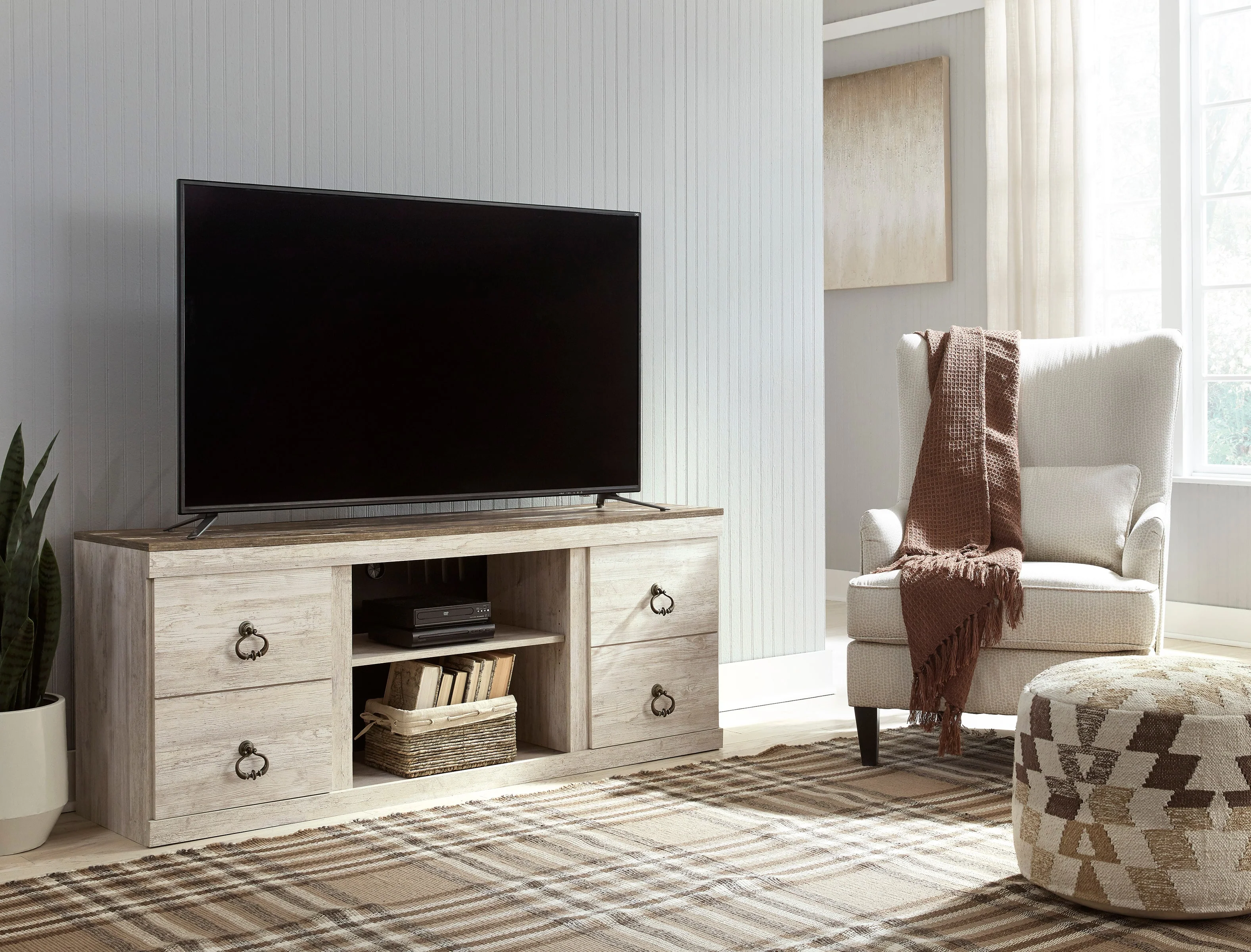 Willowton TV Stand - Image 2